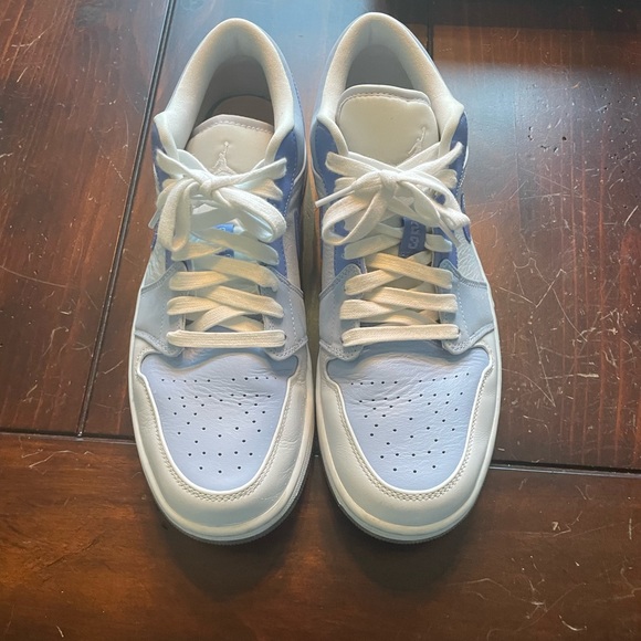 Jordan 1 Low SE - Picture 4 of 4